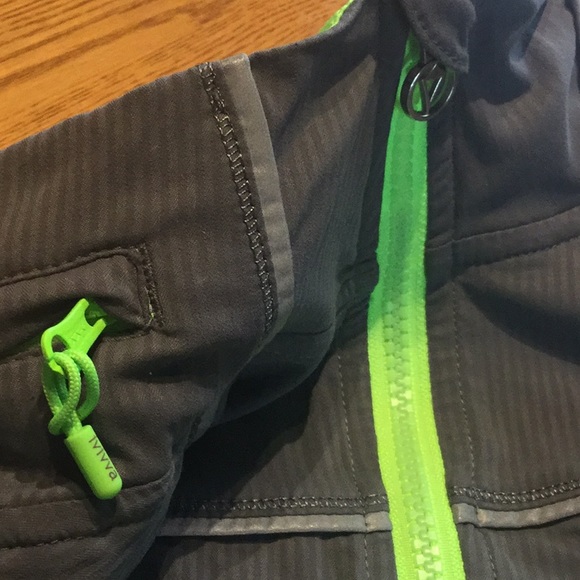 Iviva jacket - Picture 2 of 3